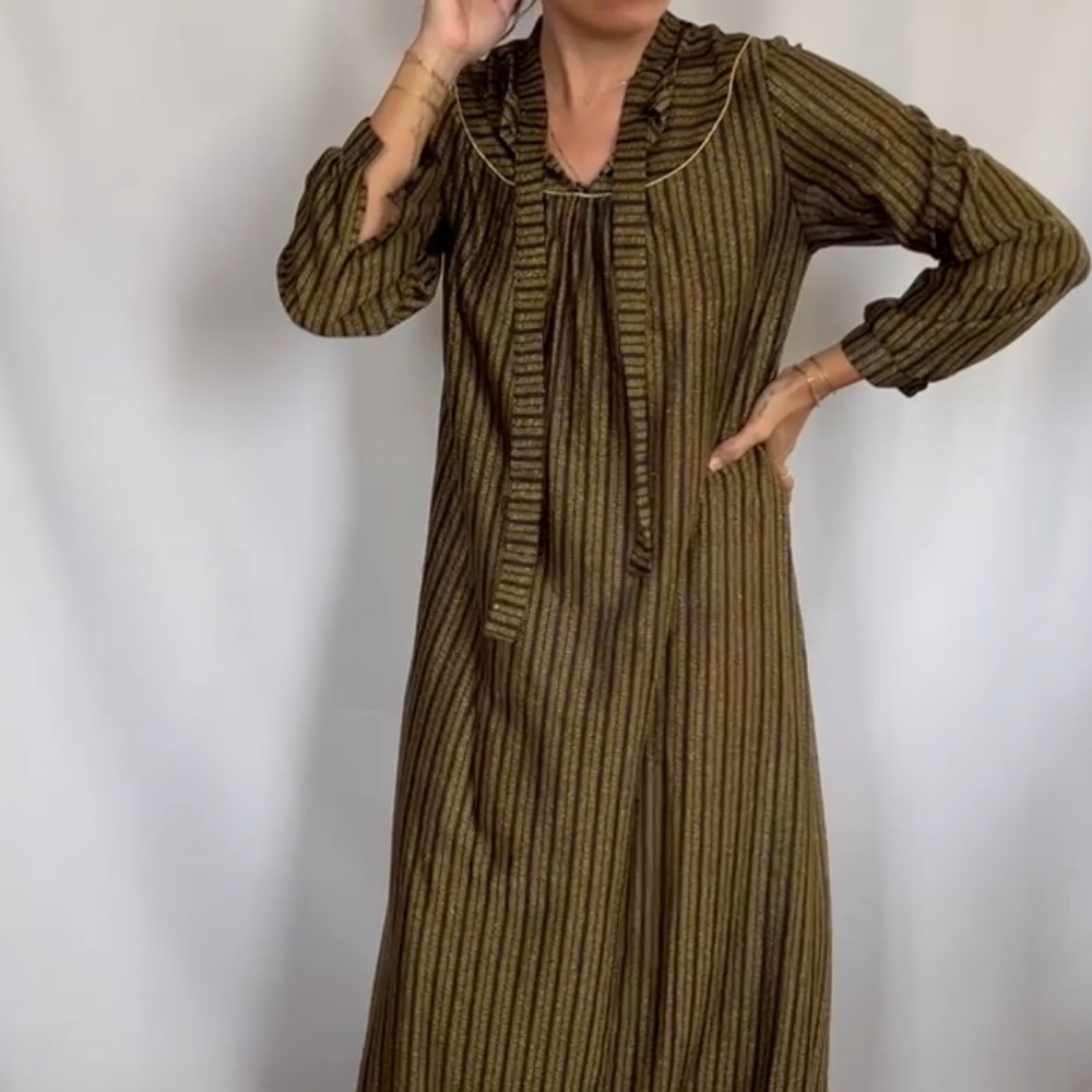 VINTAGE black and gold striped tunic with front tie and long gathered sleeve